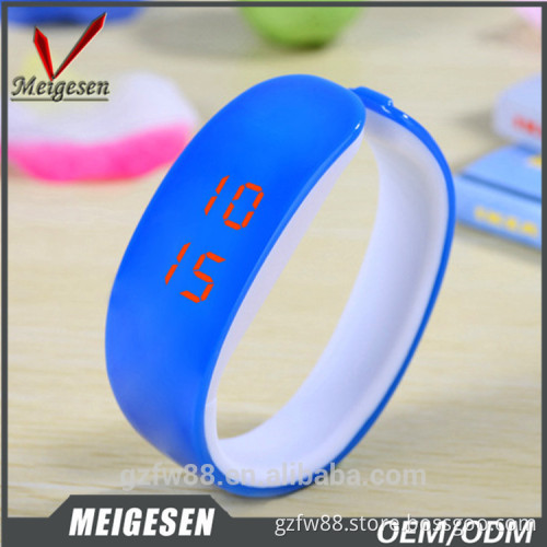 Factory direct sale price colorful plastic digital led watch bracelet
